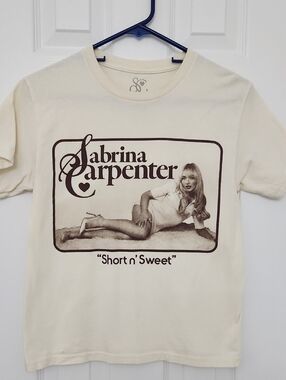 'Short n' Sweet' Graphic Tee - Cream